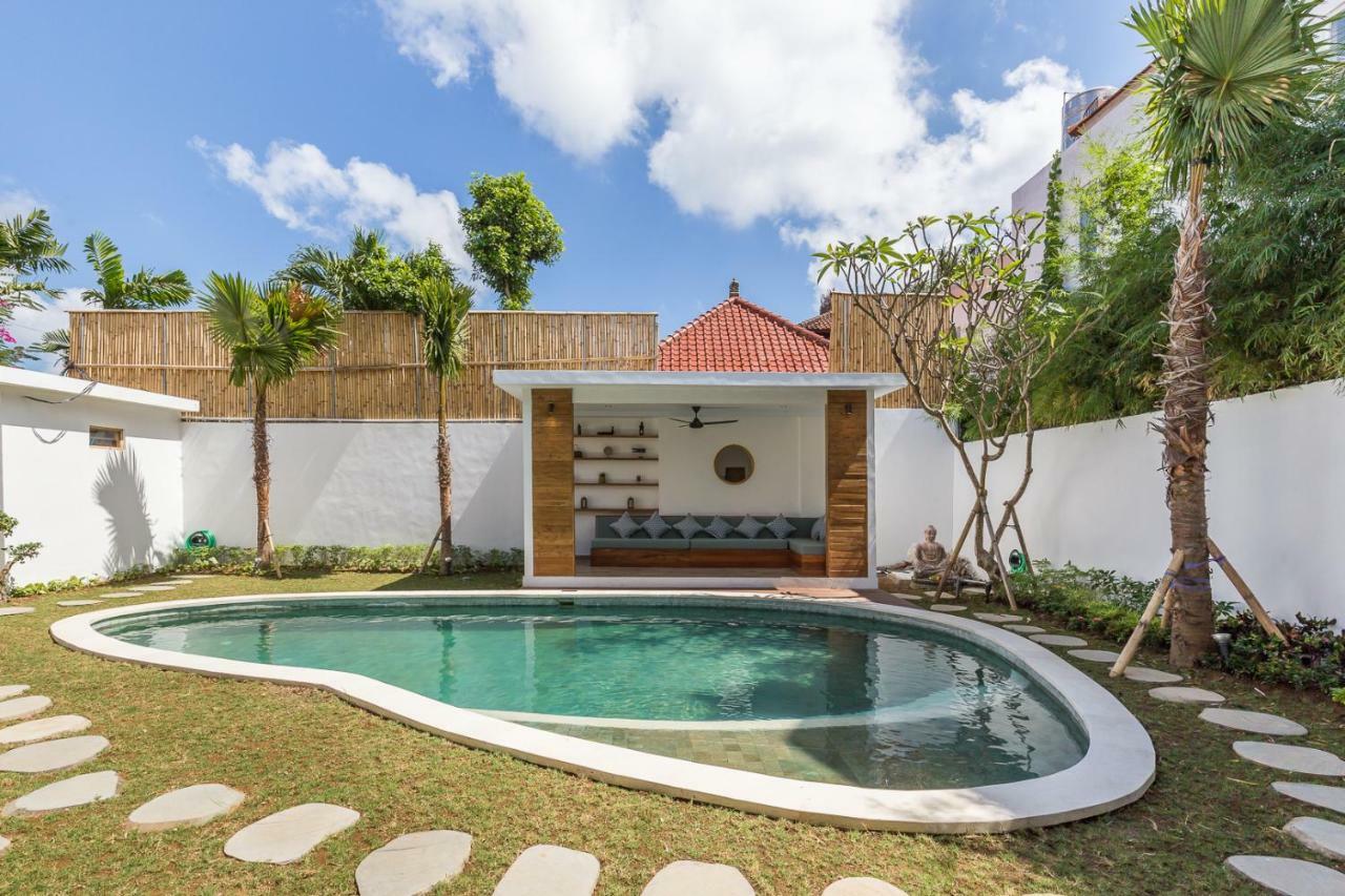 Villa Jamu Seminyak Buitenkant foto
