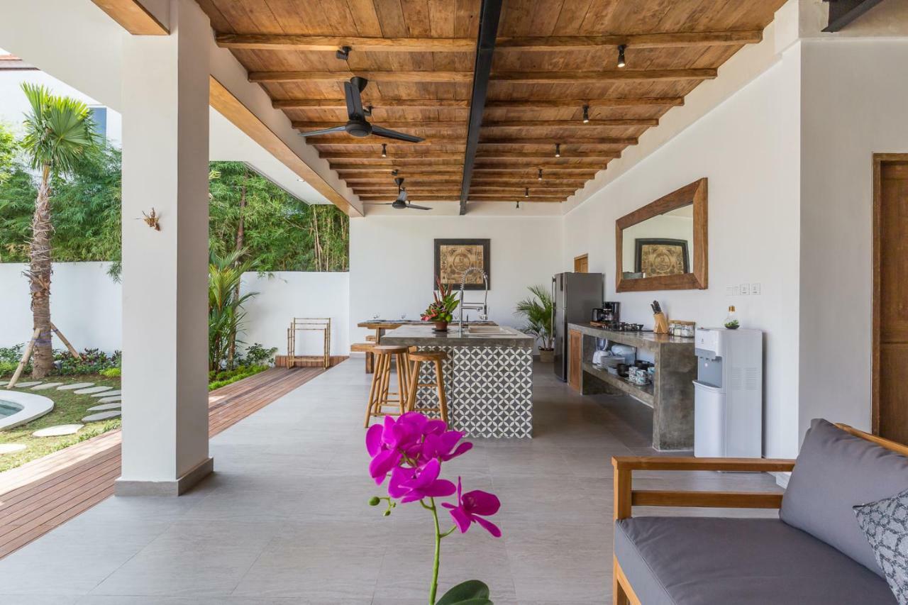 Villa Jamu Seminyak Buitenkant foto
