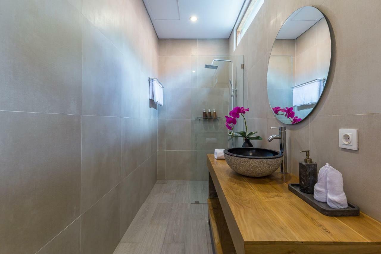 Villa Jamu Seminyak Buitenkant foto