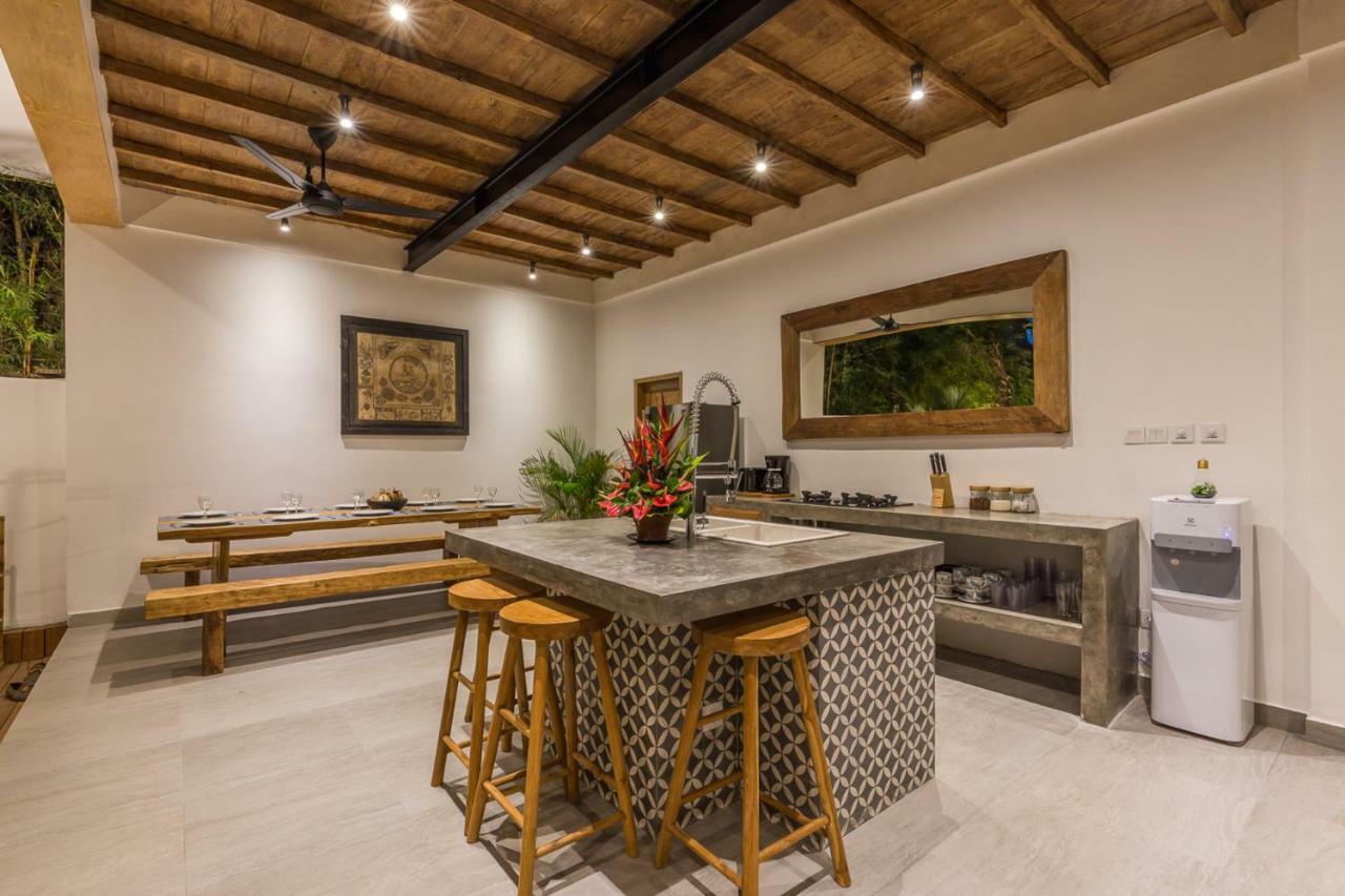Villa Jamu Seminyak Buitenkant foto