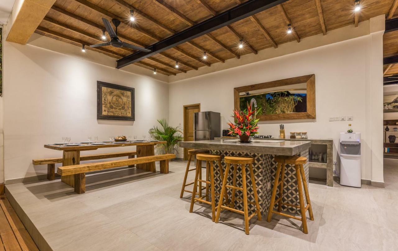 Villa Jamu Seminyak Buitenkant foto